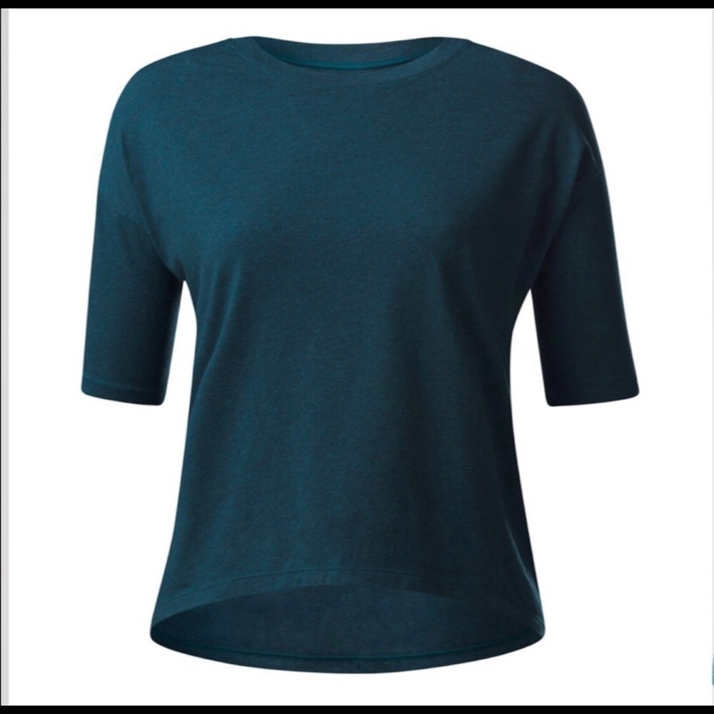 IN SEARCH OF! Lululemon Ambleside Tee 8, 10 or 12